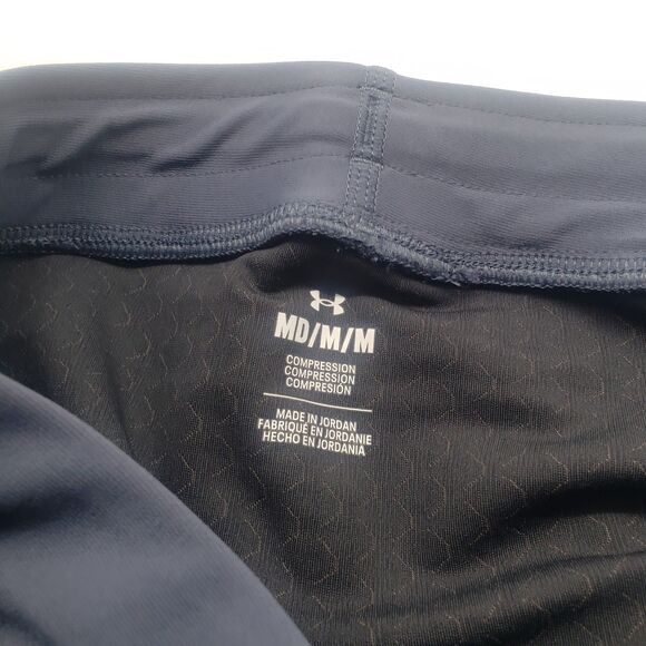 UNDER ARMOUR

UA Rush SmartForm 2-in-1 Shorts Size Medium - Picture 7 of 9